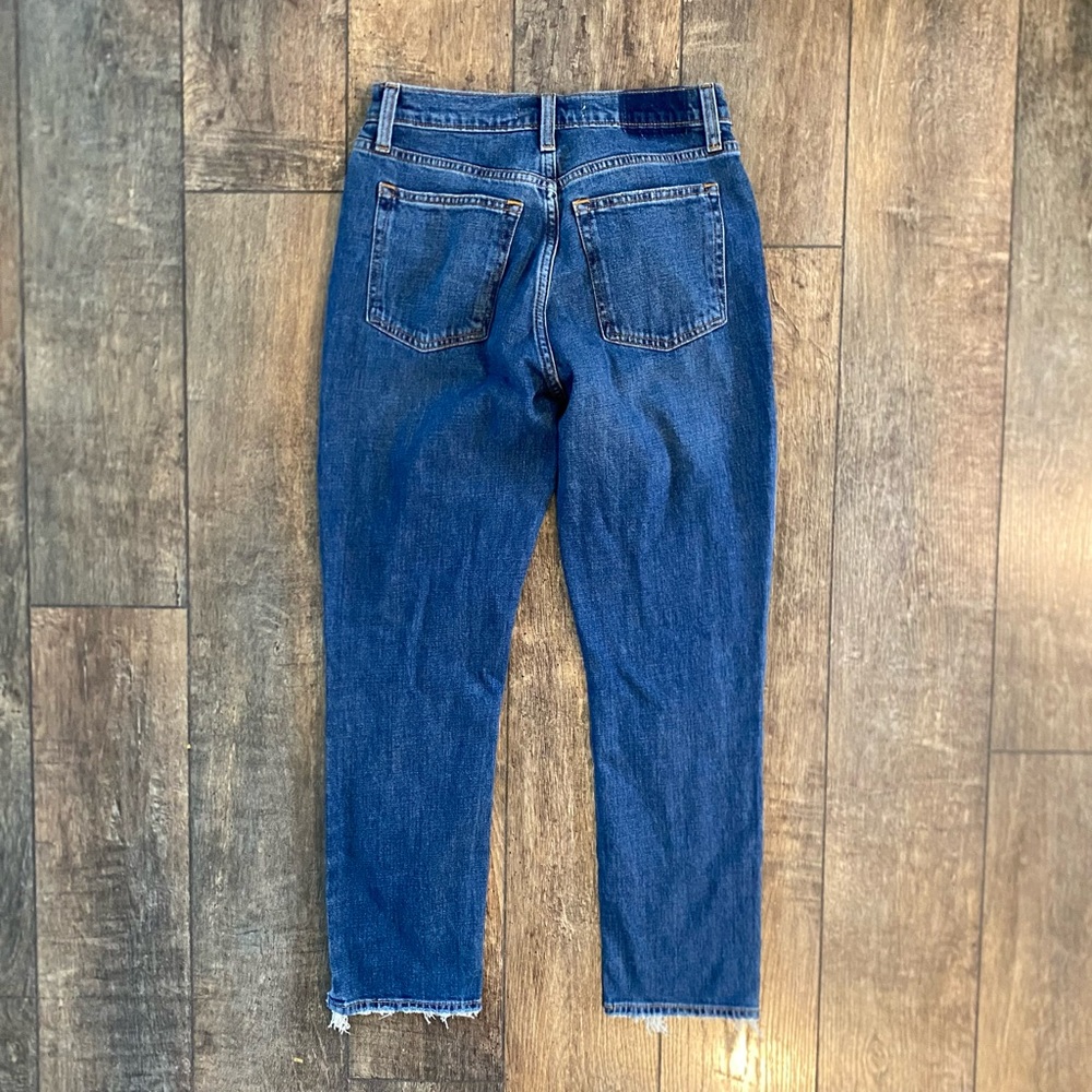 nwt abercrombie high rise skinny jean medium wash distressed size 26/2 regular - Picture 3 of 8